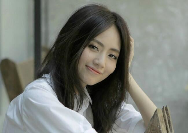 刘惜君不带罩照片 尺度太过露骨震惊网友