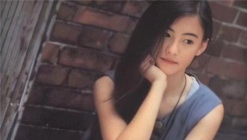 12岁时的张柏芝照片 真的冻龄美人啊