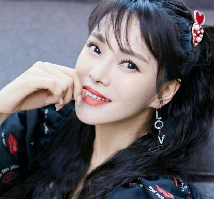 伊能静发视频回应 议论梅艳芳一事并不是本人回复是怎么回事