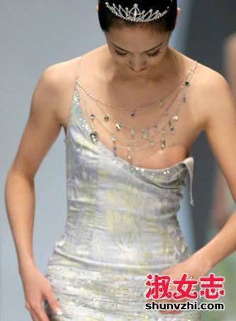 倪妮景甜走光照大全 女明星走光露点图片