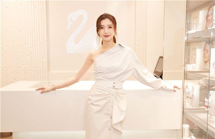 江疏影两分钟小视频真假 江疏影是手艺人啥意思