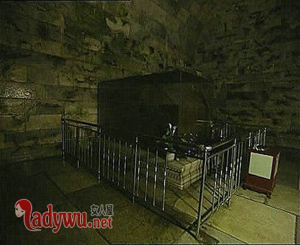 乾隆帝墓被盗过程 乾隆陵墓被盗现场图片