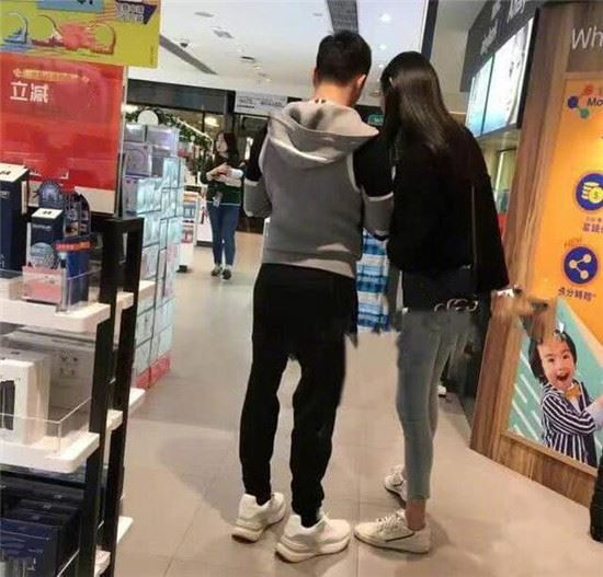 何猷君真实身高是多少 和奚梦瑶比较下