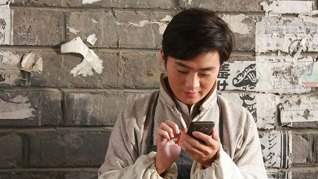 余少群现在在干嘛呢 余少群的老婆叫什么