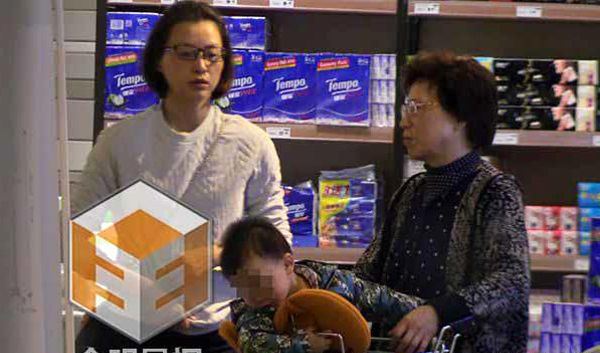 董卿老公密春雷个人资料 董卿的儿子照片