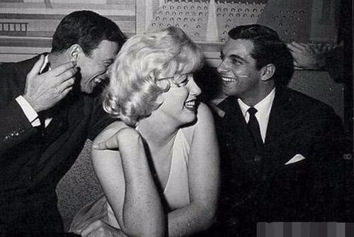 玛丽莲梦露之死真相 玛丽莲梦露照片遗容