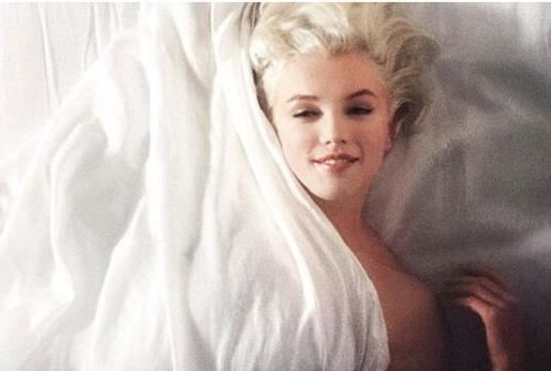 玛丽莲梦露之死真相 玛丽莲梦露照片遗容