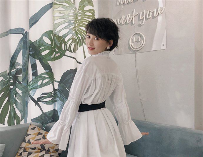 刘倩文神犬小七2剧照 刘倩文的个人资料背景