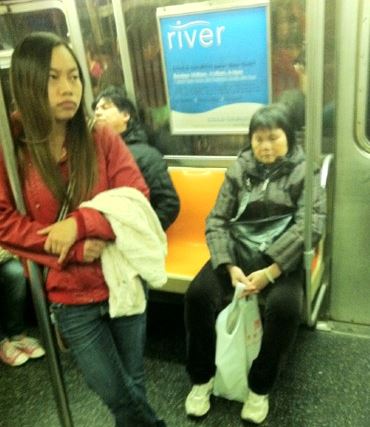 谁帮助凤姐去美国 凤姐如何拿到美国绿卡