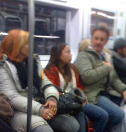 谁帮助凤姐去美国 凤姐如何拿到美国绿卡