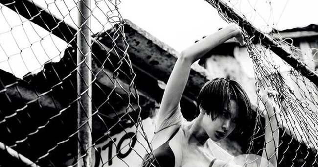 戚薇男人装高清大图 大胆出镜酥胸尽显