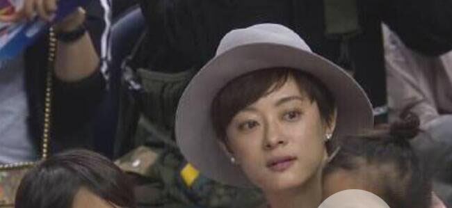 邓超儿子保护全家 邓超的家庭地位堪忧