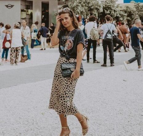 豹纹的衣服怎么搭配合适 适合什么人穿