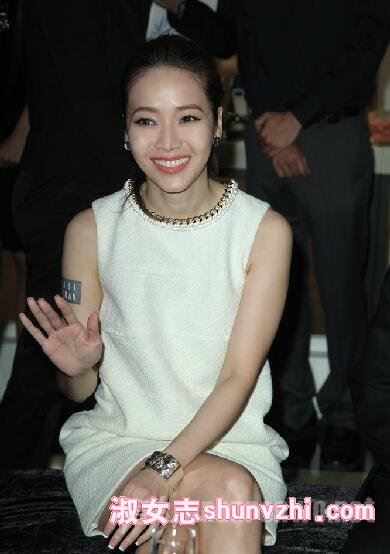 侯佩岑走光瞬间 侯佩岑走光露点尴尬瞬间