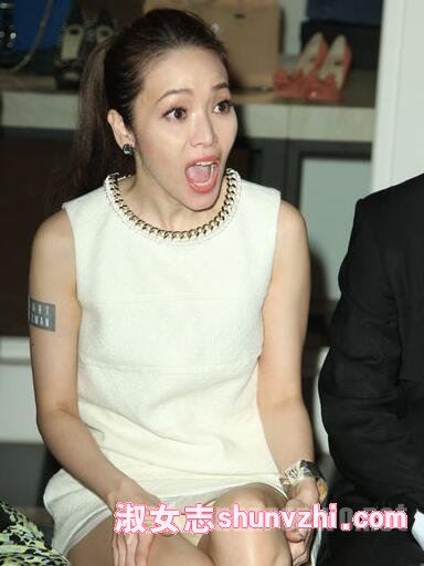 侯佩岑走光瞬间 侯佩岑走光露点尴尬瞬间