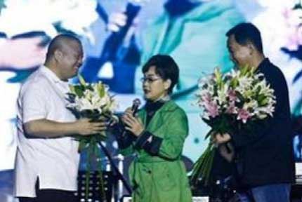 臧天朔个人资料作品介绍 臧天朔妻子是谁