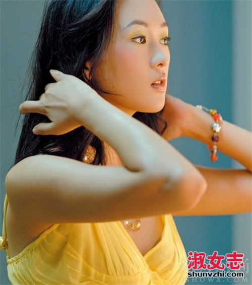 童谣个人资料 童谣被张默殴打怎么回事