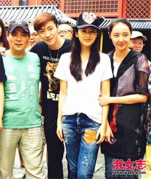 童谣个人资料 童谣被张默殴打怎么回事