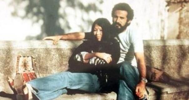 三毛的那些故事是假的 荷西真的那么爱三毛吗?