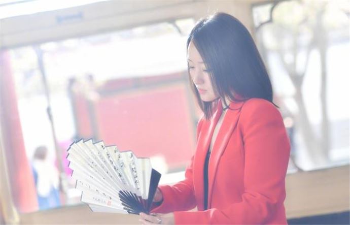 杨钰莹退出歌坛的原因 杨钰莹赖文峰的爱情