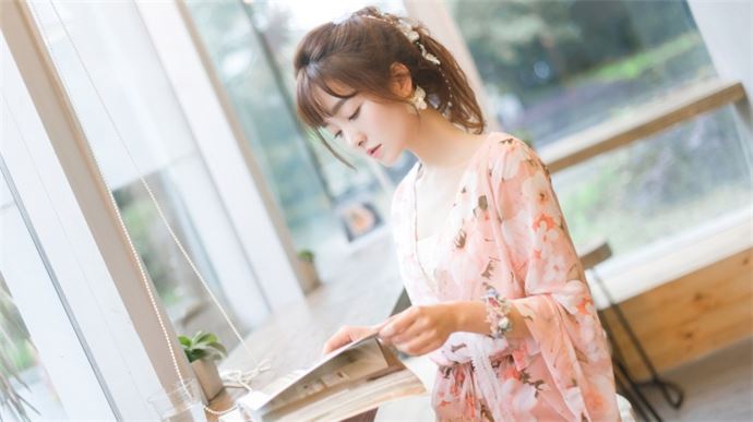 我们每次都是偷偷摸摸的在一起搞 我和寂寞艳妇全文目录