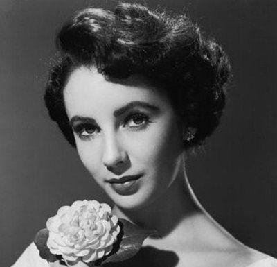 雷迪嘎嘎在监狱里的MV 泰勒和ladygaga哪个红