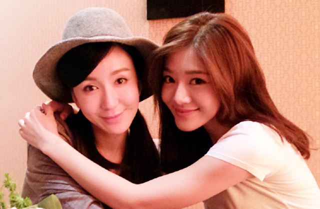 娄艺潇与邓家佳关系 邓家佳娄艺潇出柜