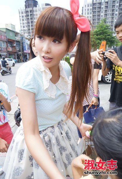 罗志祥蝴蝶姐姐接吻 罗志祥蝴蝶姐姐为什么分手