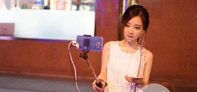 冯提莫杜蕾斯广告 第一个代言避孕套的女主播