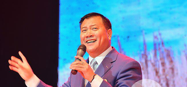 万梓良老婆郭明黎 万梓良有过几个老婆