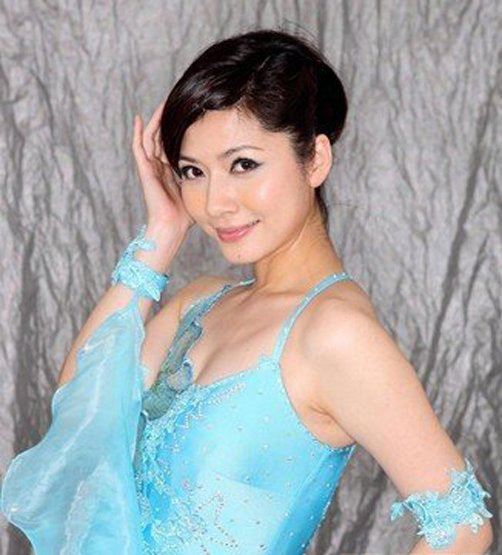 吉雪萍女儿是脑瘫吗 吉雪萍脑瘫女儿现状