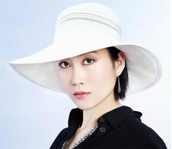 温峥嵘老公的照片 温峥嵘资料和演过的电视剧