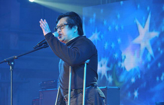 郑智化为什么坐牢 一首大国民被打断腿坐牢?