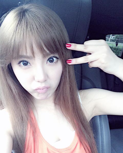 赵奕欢王一什么关系 赵奕欢王一结婚照怎么回事