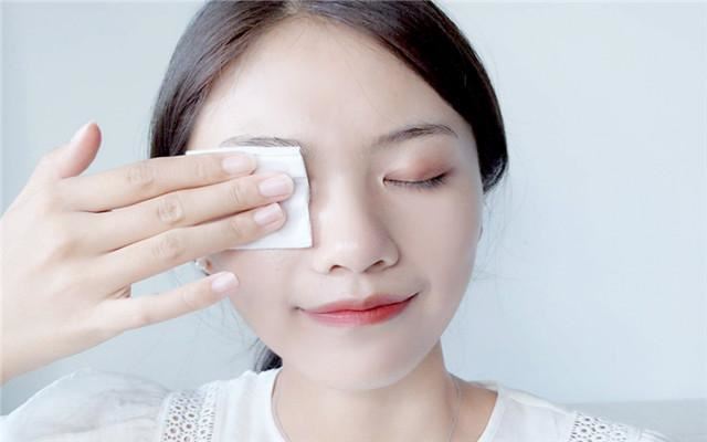 脸上黑头怎么去除最有效的方法?