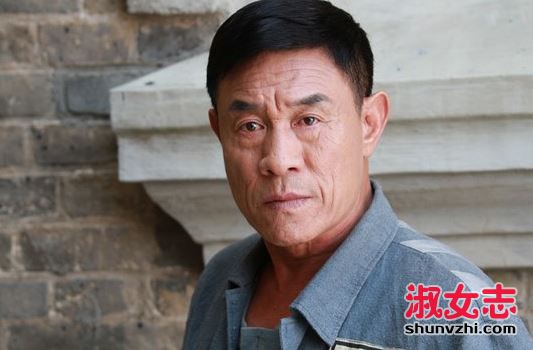 杜淳爸爸的妻子是谁 杜淳爸爸为什么离婚