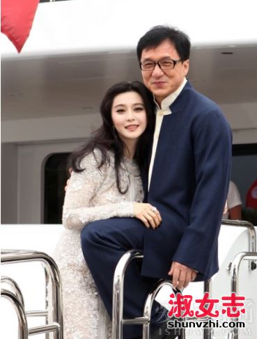 徐静蕾式亲吻法是什么 成龙徐静蕾的“激吻”事件