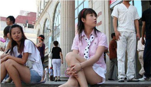 张筱雨个人资料 张筱雨的人体艺术走红网络