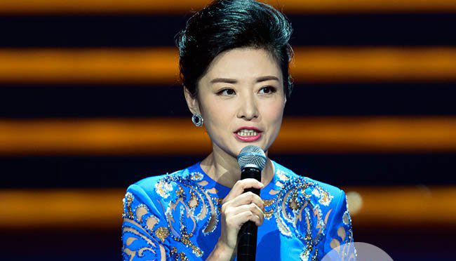 周涛董卿交恶真的吗 看看“周董”的江湖恩怨