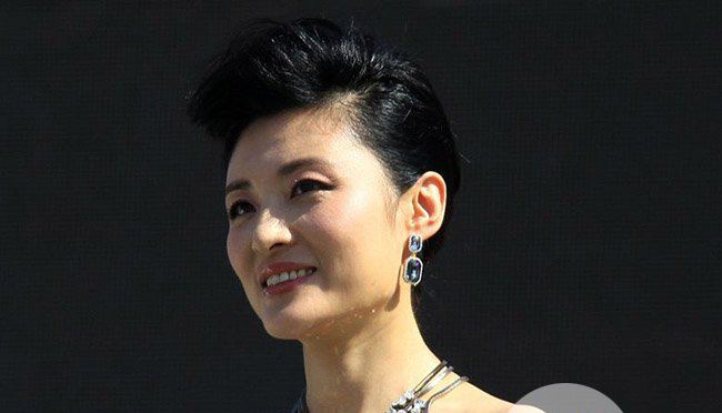 周涛董卿交恶真的吗 看看“周董”的江湖恩怨