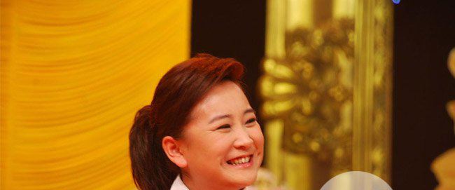 贾玲的妈妈怎么去世的 贾玲是姜昆的私生女真的吗