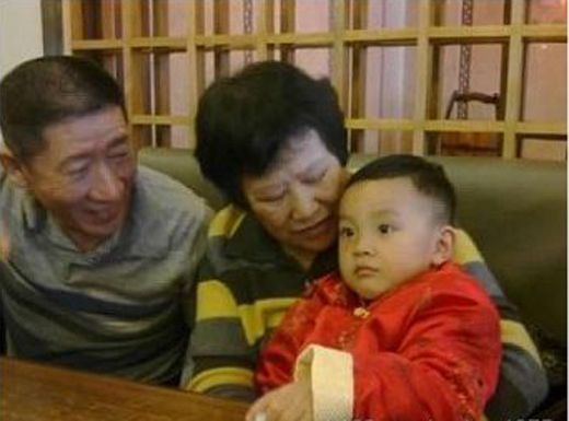 于震的资料和老婆照片 于震的父亲是谁