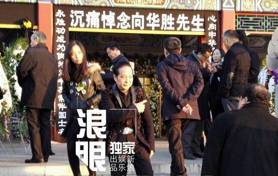 向华胜个人资料老婆是谁 向华胜怎么去世的