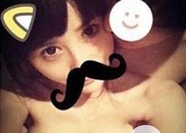 李炜托奶事件 染指同门师兄苏醒的女朋友