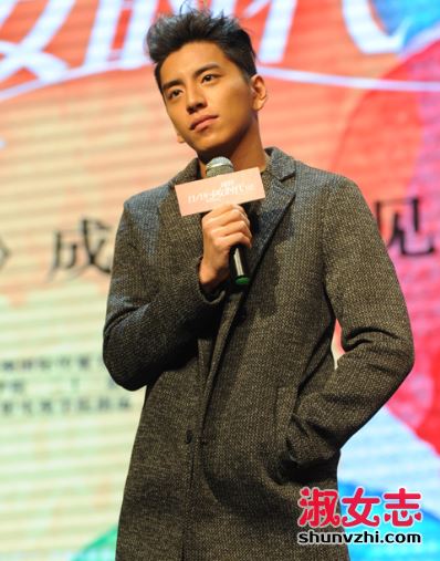 王大陆陈玉珊舌吻图 王大陆裸泳