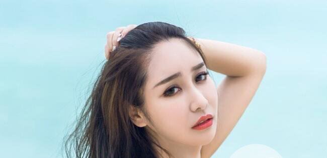 女主播项茜乔裸身主持爆红 项茜乔豪放裸身主持的节目