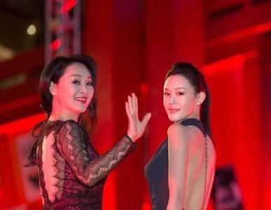 高丽雯父亲高峰资料背景 高丽雯家庭背景