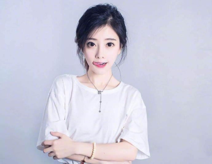 冯提莫告整形医院 冯提莫照片被美容医院用作广告宣传是什么情况