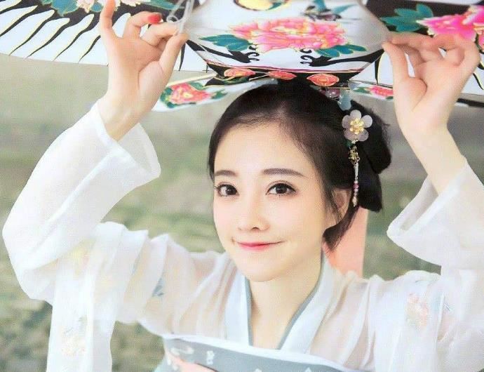 冯提莫告整形医院 冯提莫照片被美容医院用作广告宣传是什么情况