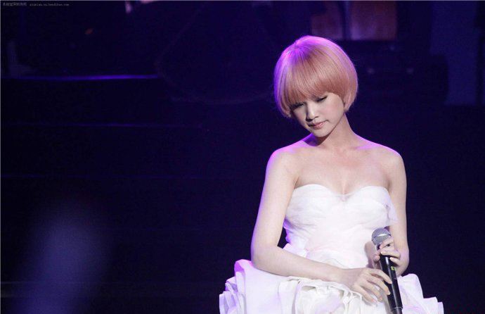 邱泽对杨丞琳做了什么 杨丞琳私生活很乱吗